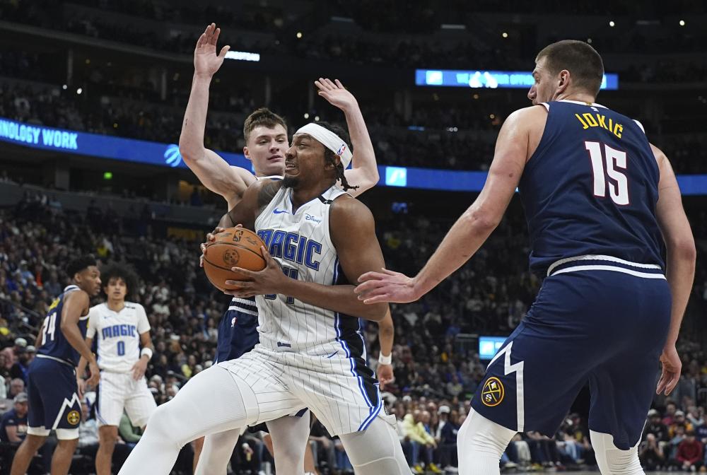 向男活跃于 向男活跃于