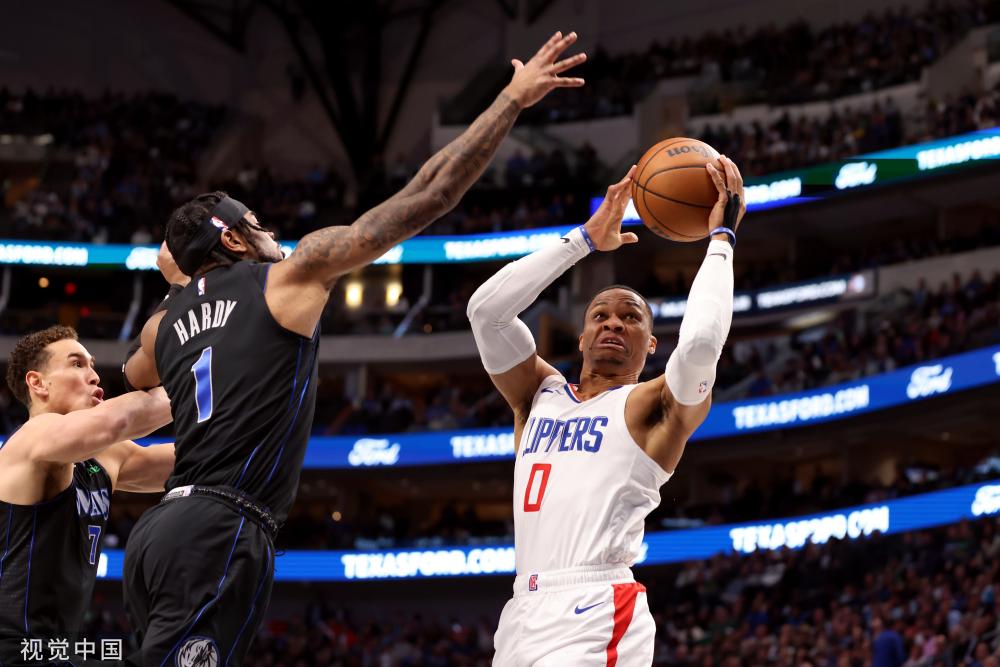 具有深远影 具有深远影