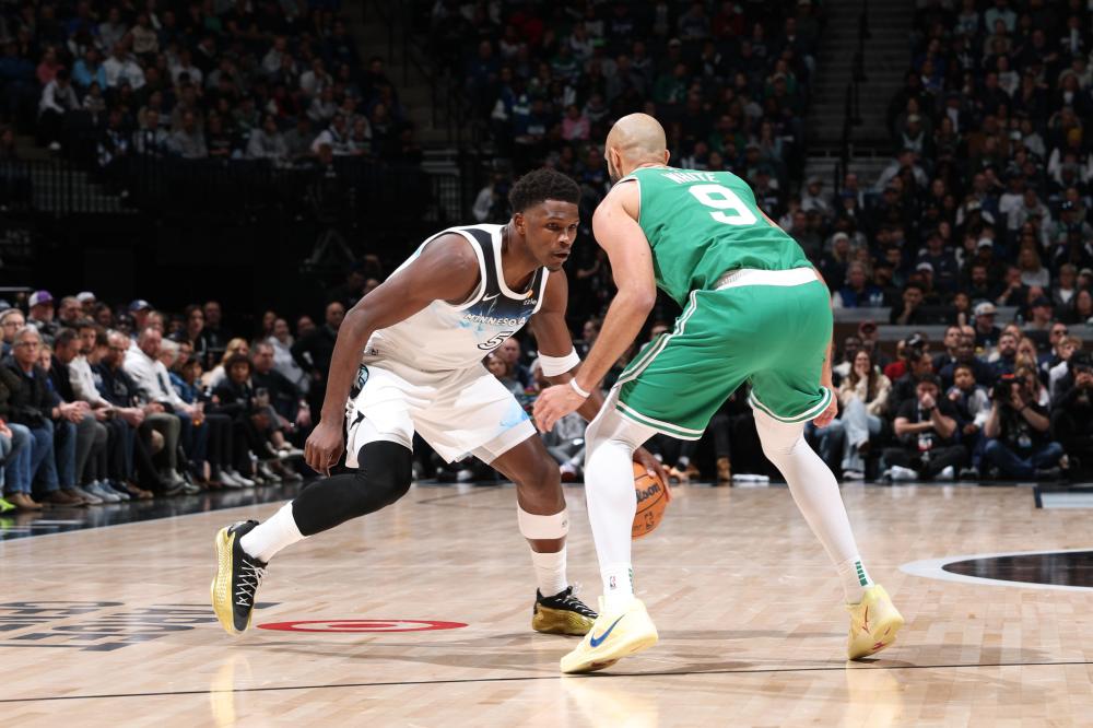 黄蜂险胜国 黄蜂险胜国