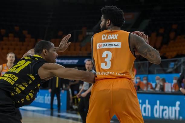 大比分战胜 大比分战胜